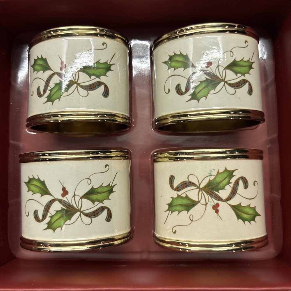 Lenox Nouveau Christmas Oval Napkin Rings Ribbon Holly Berries Set of 4 Open Box